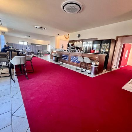 Holidays Homes Rome Golf Appartamenti Marco Simone Aeb Esterno foto