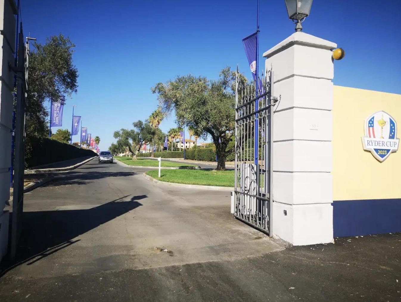 Holidays Homes Rome Golf Appartamenti Marco Simone Aeb Esterno foto